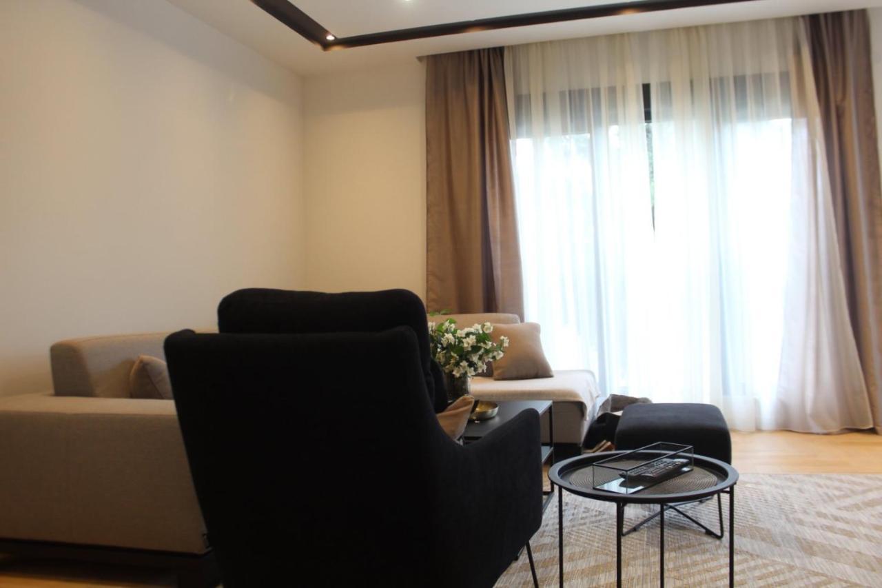 Soho Apartman Τρέμπινιε Εξωτερικό φωτογραφία
