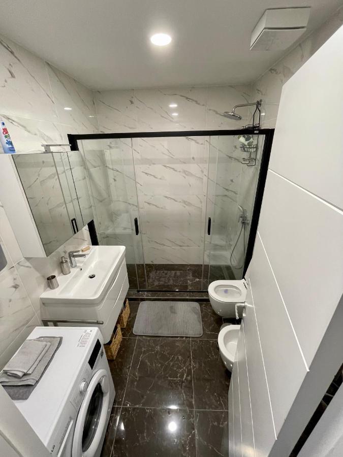 Soho Apartman Τρέμπινιε Εξωτερικό φωτογραφία